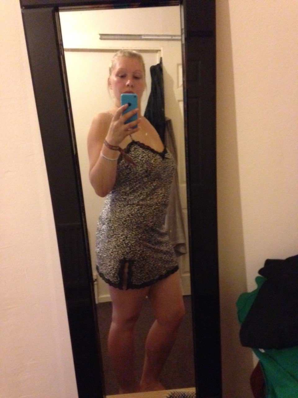 Busty blonde submitted #EDIHf9Sn