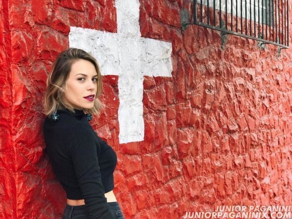 Olha o que o coelhinho da Páscoa trouxe ex Masterchef Deborah Werneck prima da Tatá Werneck! #Xf7EHrMK