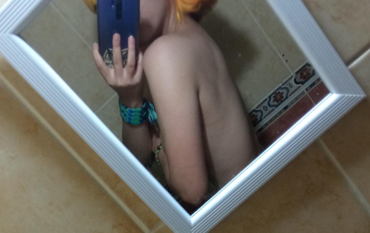 Mi hermana es una putita 👅🙈 #NqNDYG4c