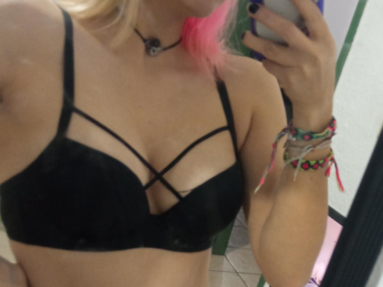 Mi hermana es una putita 👅🙈 #zlYHVMk1